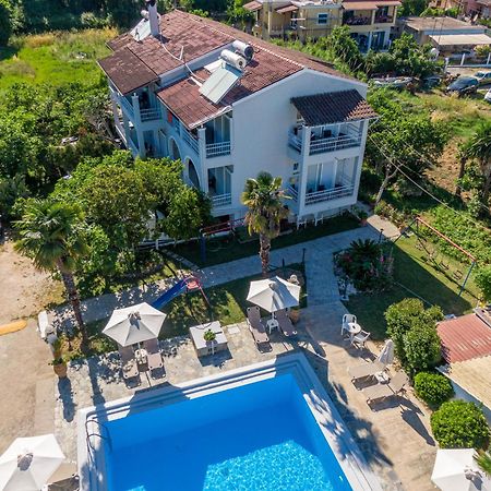 Angela Hotel & Apartments Гоувия Экстерьер фото