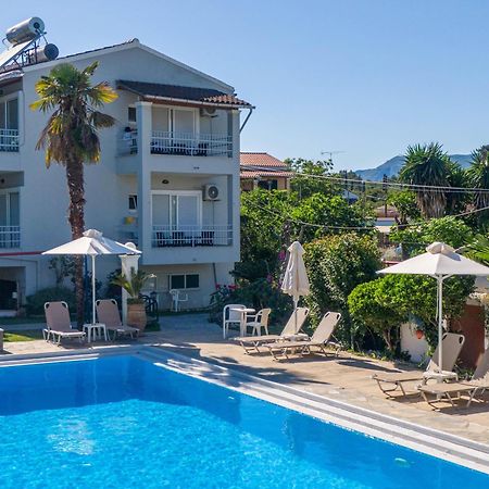 Angela Hotel & Apartments Гоувия Экстерьер фото