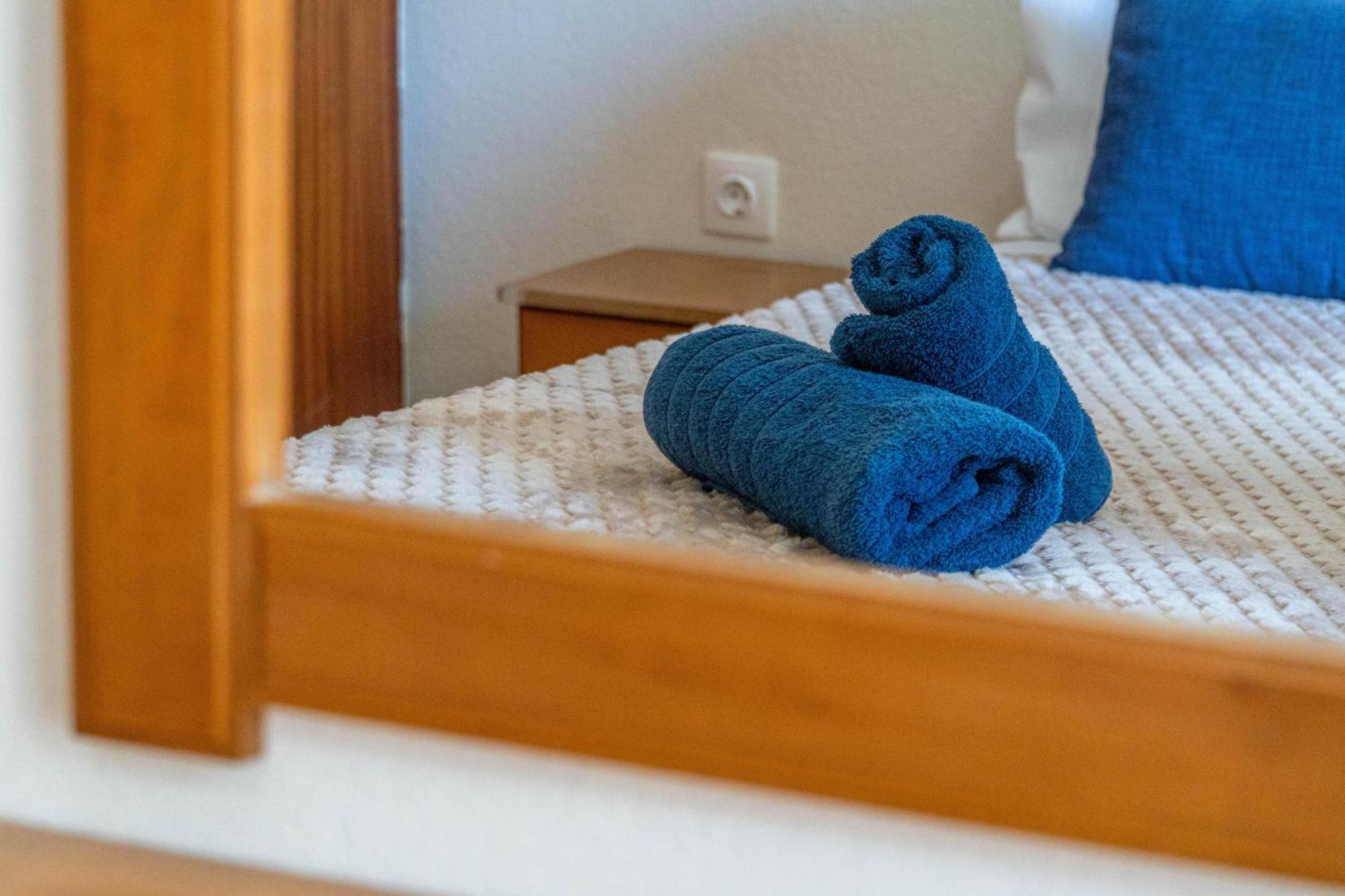 Angela Hotel & Apartments Гоувия Экстерьер фото