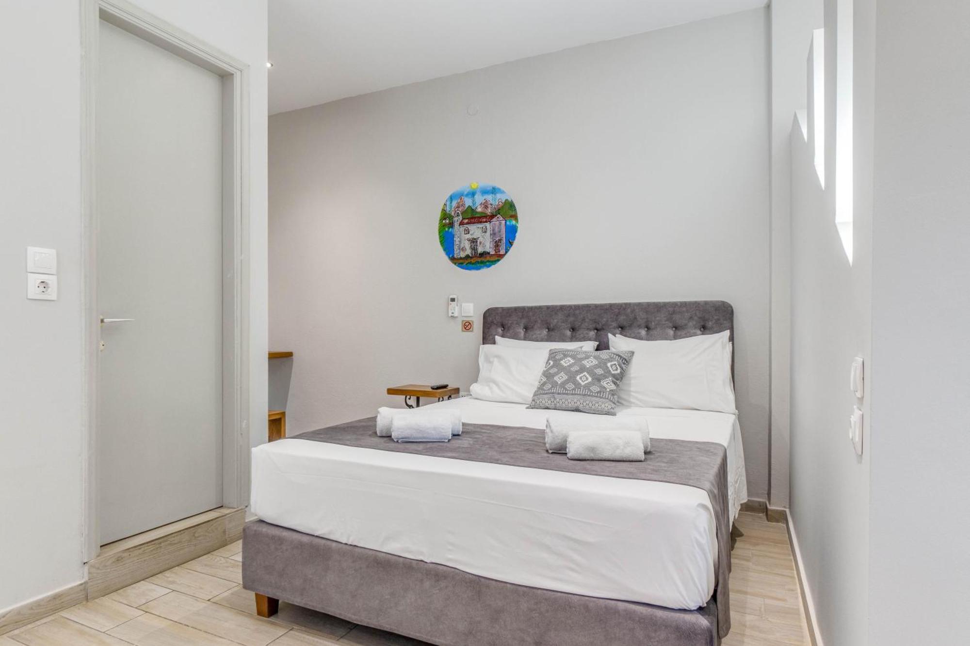 Angela Hotel & Apartments Гоувия Экстерьер фото